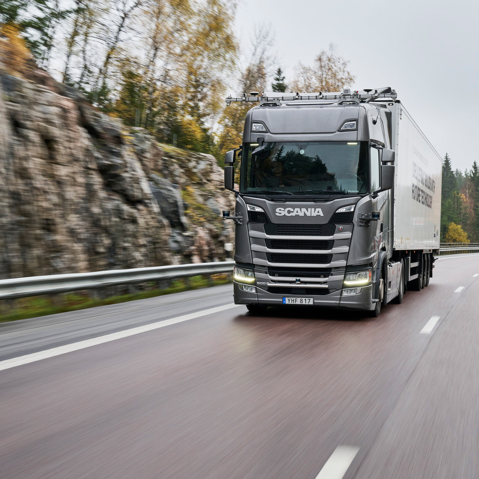 Solutions autonomes Scania 500 S 4x2 Highline transport de fret