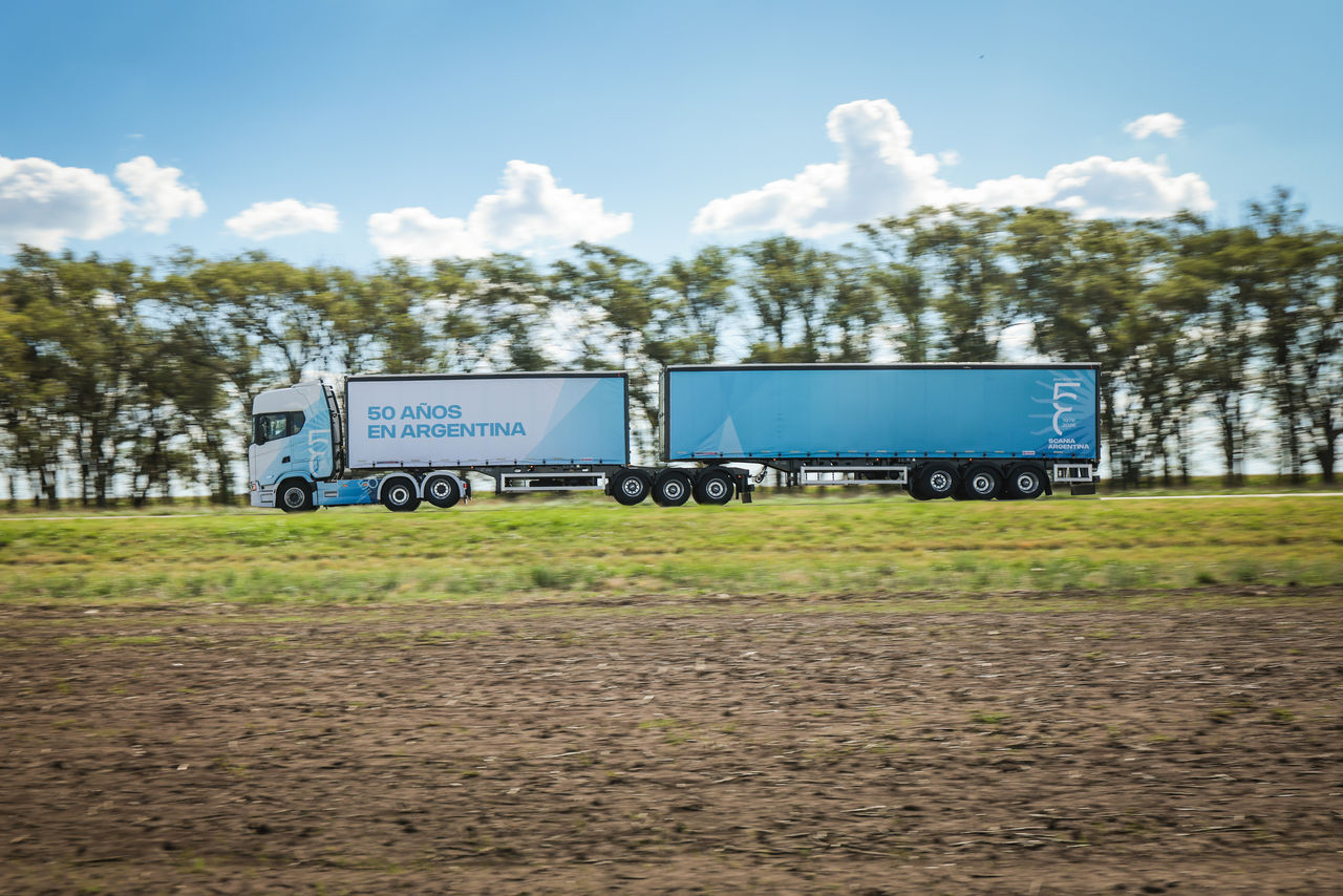 Scania celebra 50 años en Argentina y reafirma su compromiso con el futuro del transporte