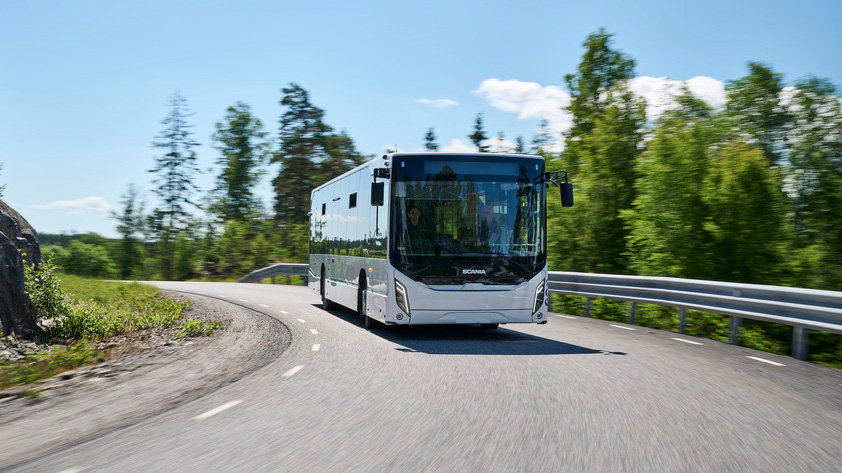 Palvelutaso on pysynyt Savonlinjalla vahvana, jatähän vaikuttaa osaltaan myös kaluston kunnossapito ”Tarjoamme Savonlinjalle autojen kunnossapidon, ja liikennöitsijä voi keskittyä rauhassa ydintoimintaansa eli liikennöintiin, kun Scanian ammattilaiset pitävät kaluston ennakoidusti ja luotettavasti kunnossa. ", kertoo Scanian linja-automyyjä Ilkka Korpela.
