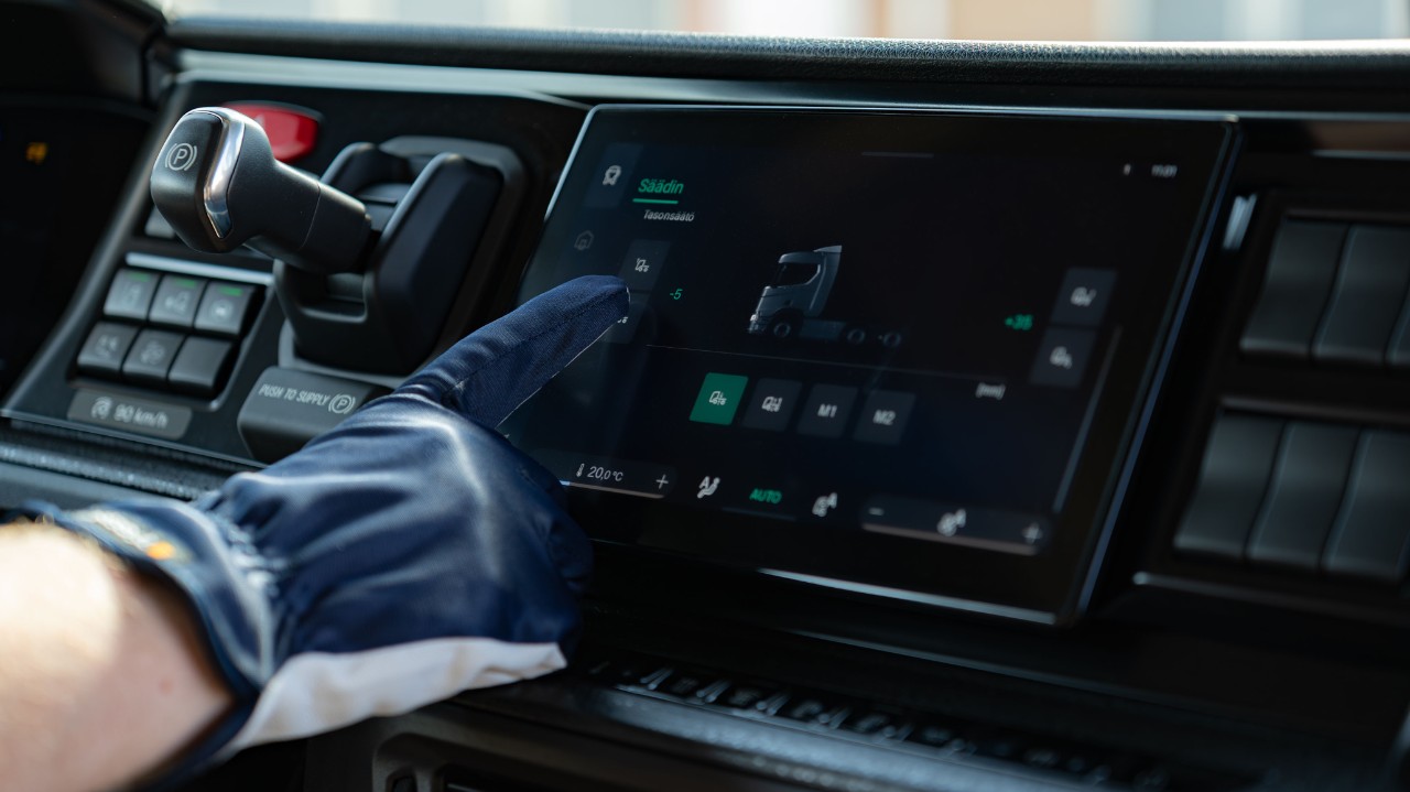 Kommunikaattorin vaihto Scania