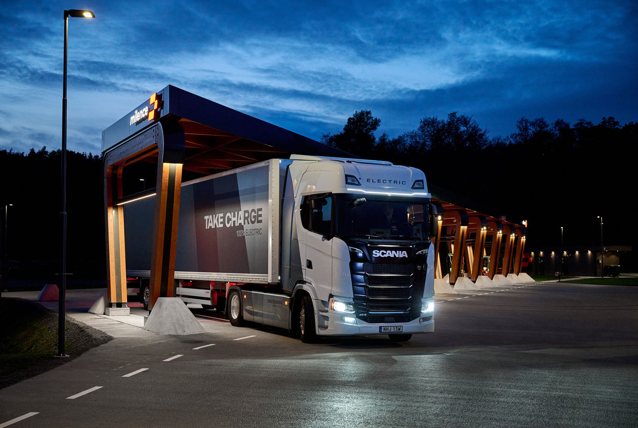 Scania electric truck 45 s 4x2 highline