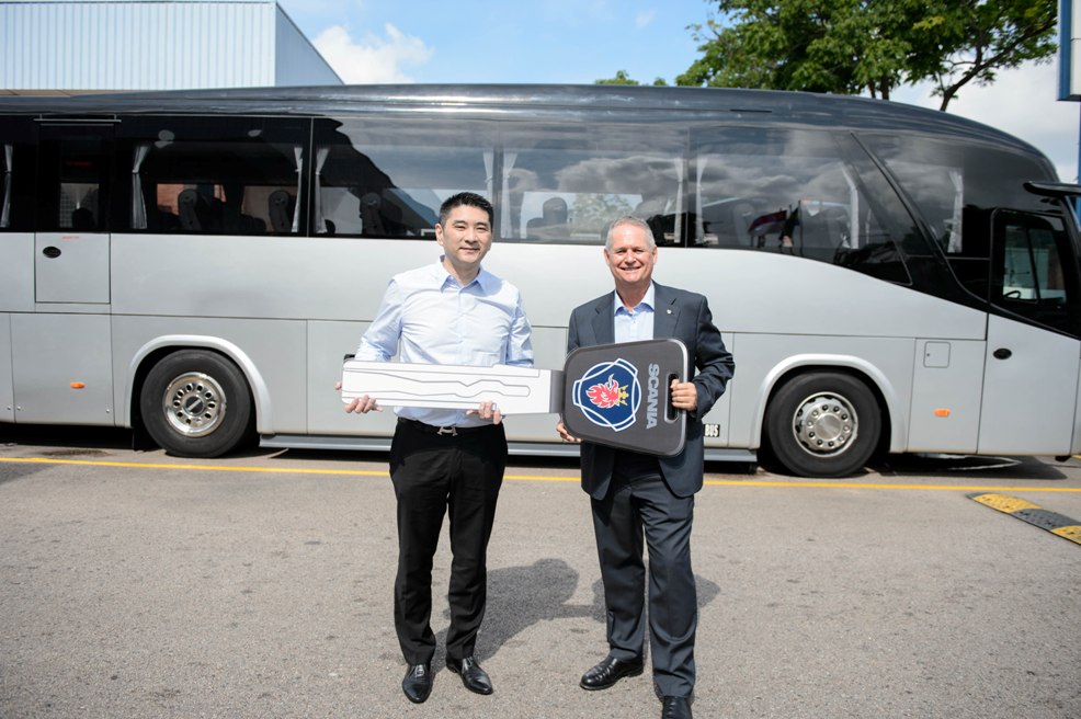Scania Singapore Delivers Scania Marcopolo Coach to C&P Rent-A-Car 