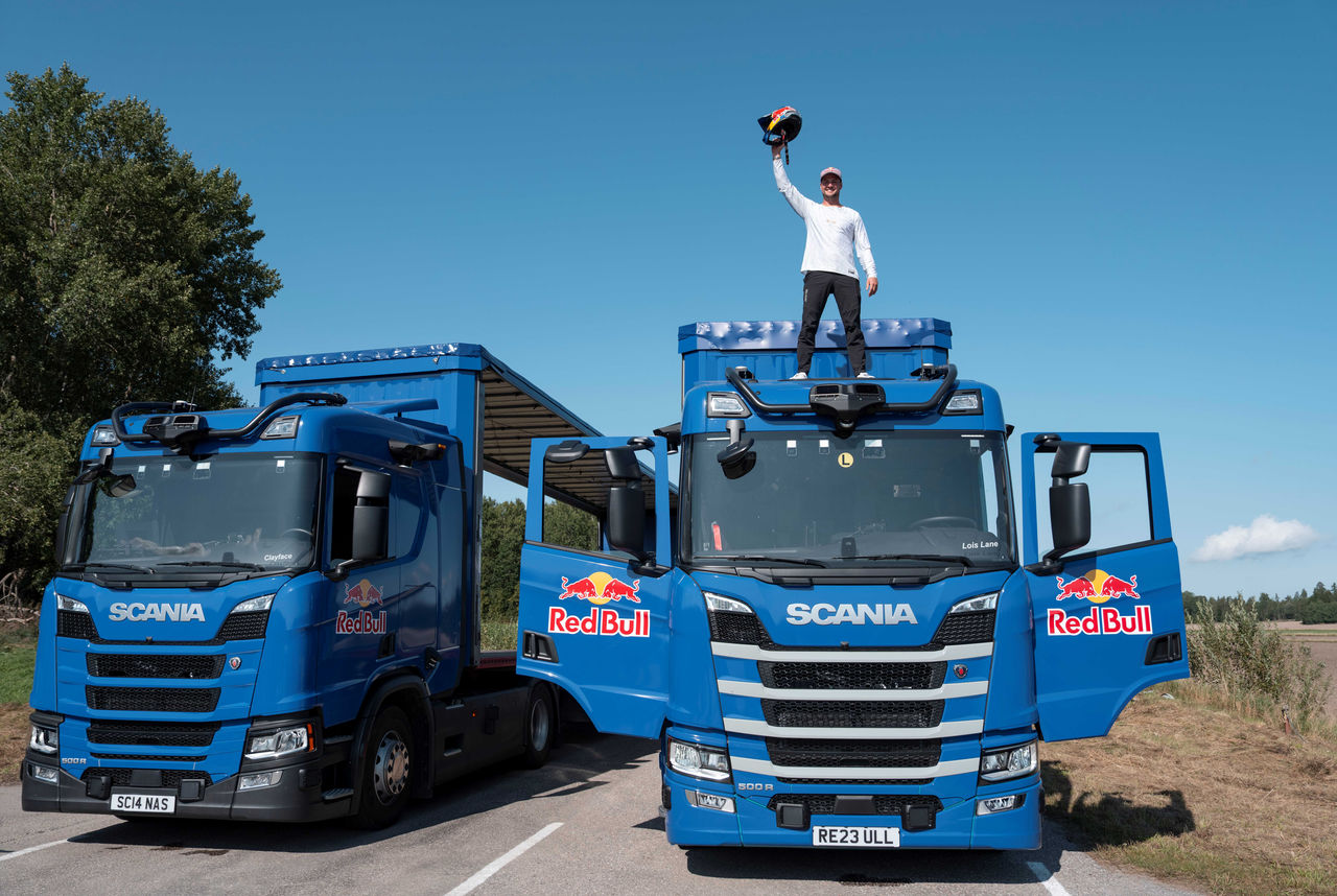 Matt Jones standing on Scania 500 R