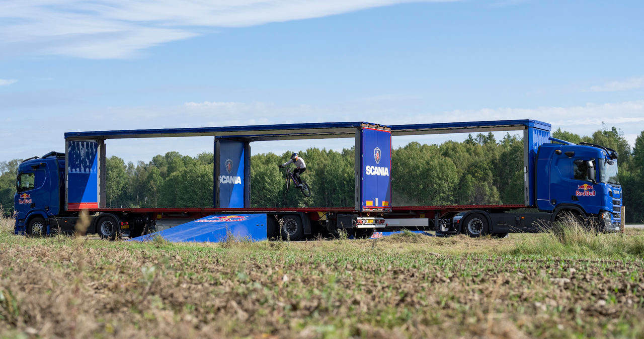 Scania autonomous trucks in action 