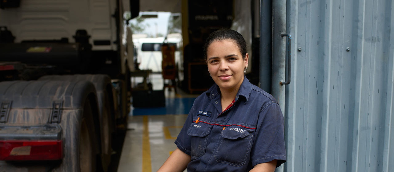 Scania service technician