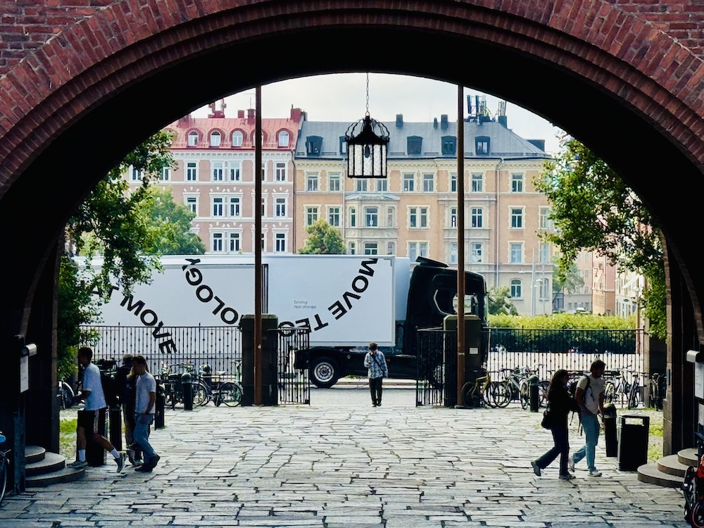 Scania Students: move minds that move technology that move minds