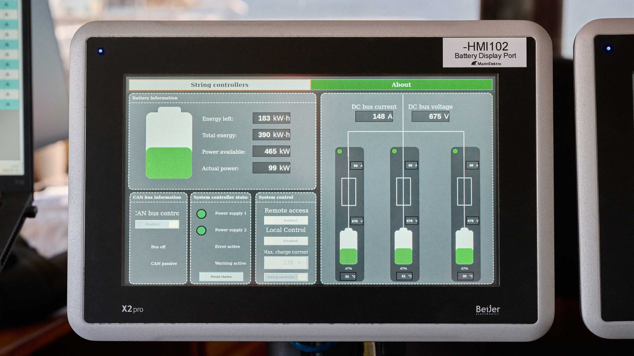The Silverö ferry charging display
